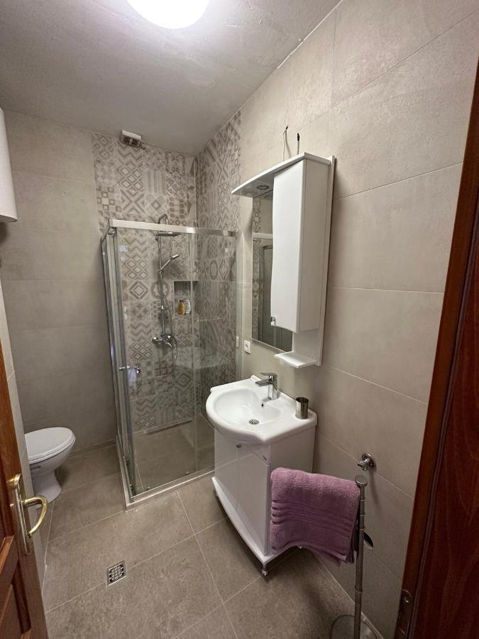 Apartments Sun House Херцег Нови Екстериор снимка